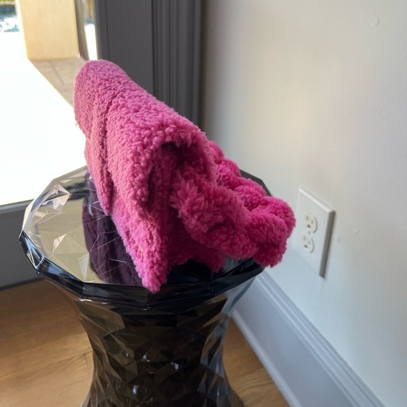 JACQUEMUS Le Bambidou shearling shoulder bag Pink - Picture 5 of 13